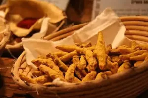 Curcumin-from-Turmeric-Joachim
